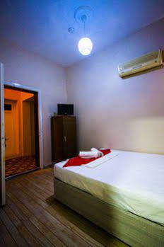 Cicek Hotel *