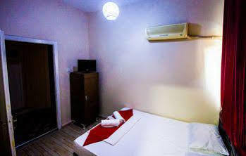 Hotel Cicek